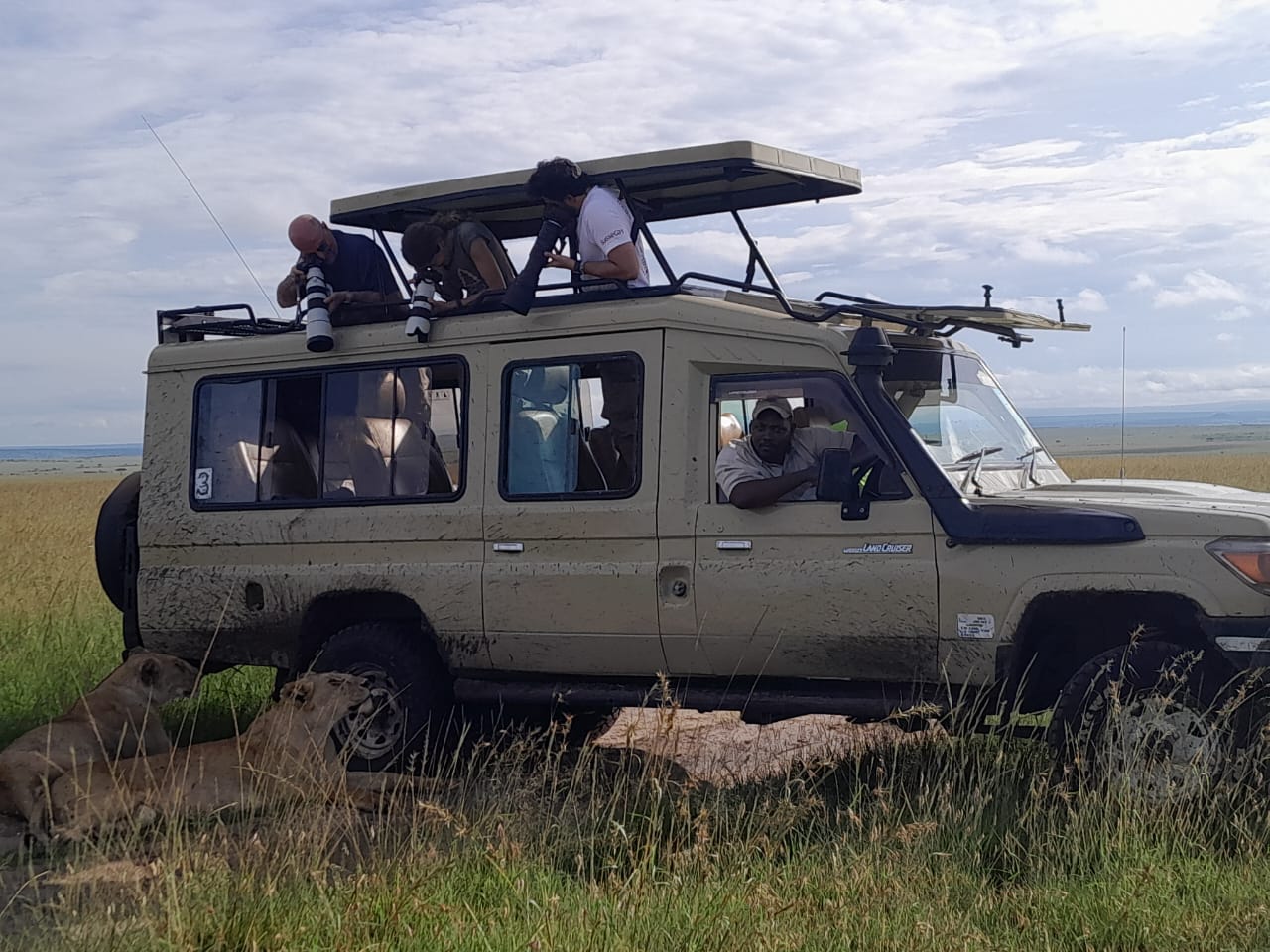 4 x 4 Landcruiser Jeep